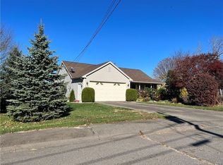 20 Crestview Ln, Waterbury, CT 06708