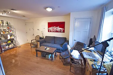 Rented by Level Group