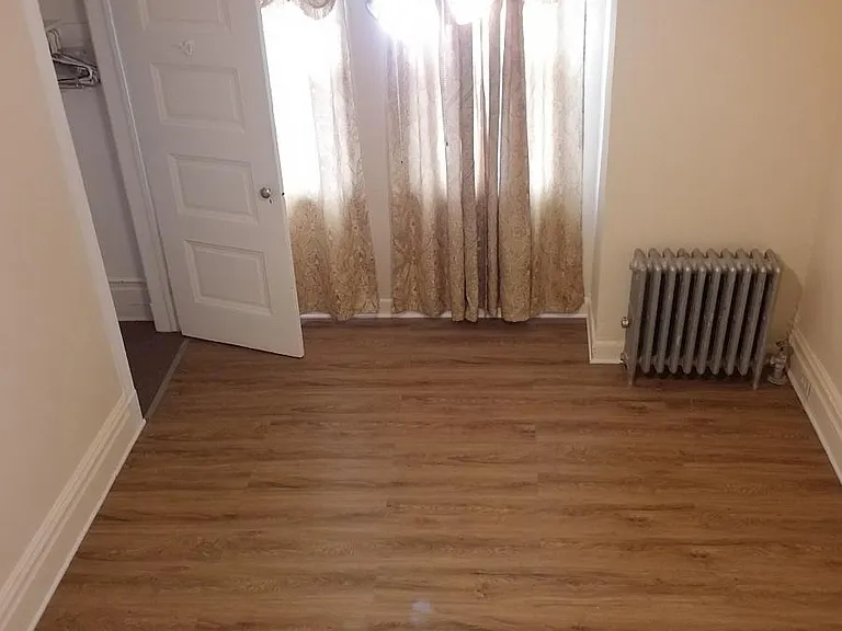 1372 Gipson St #2 — Photo 3