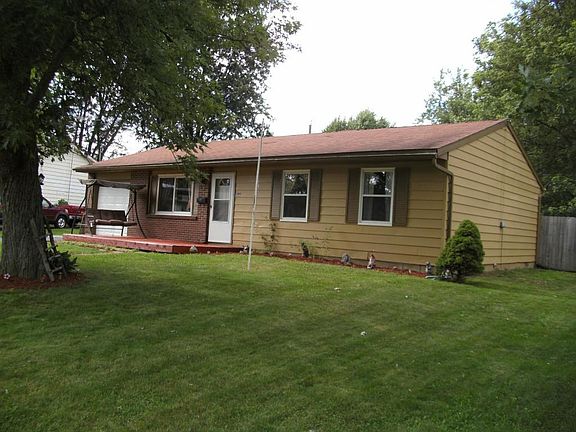 2nd image of 144 Deerfield Pl