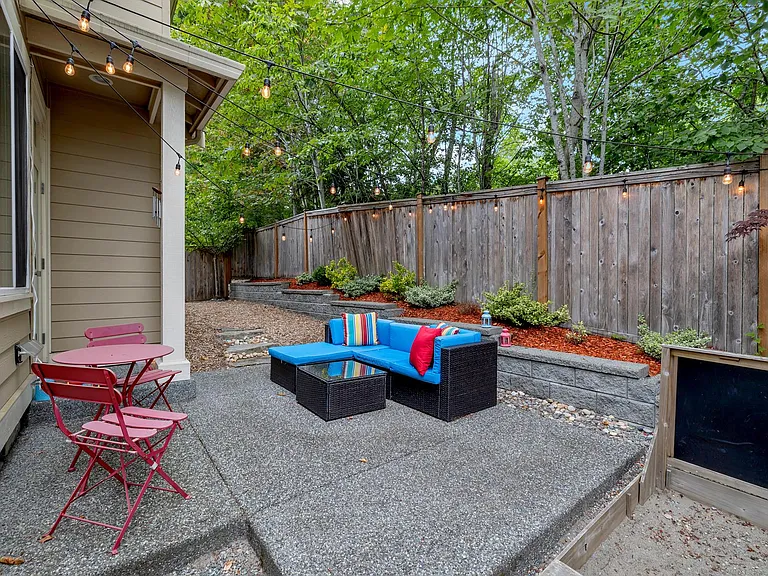 18248 NE 111th St — Photo 25