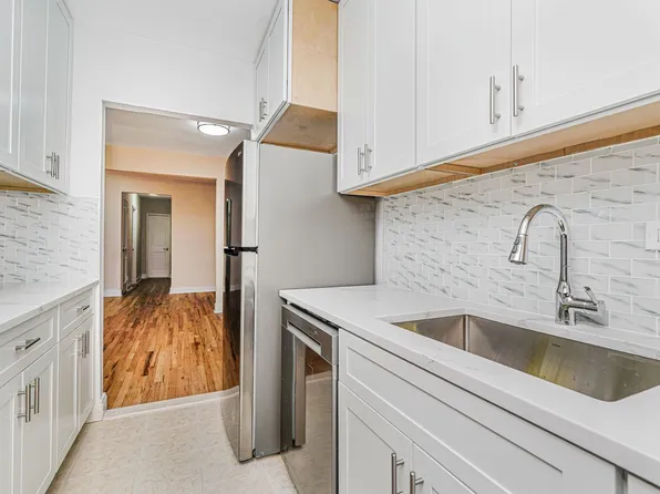 3101 Ocean Parkway image 12 of 28