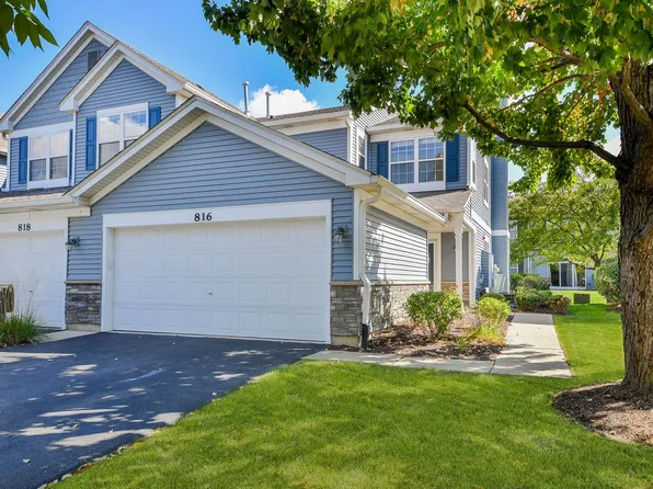 816 Woodewind Dr Unit 816, Naperville, IL 60563