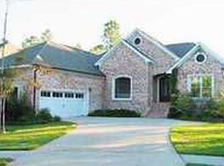 7035 Greenview Cv, Pass Christian, MS 39571