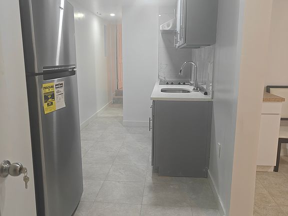 5th image of 2234 Westervelt Ave