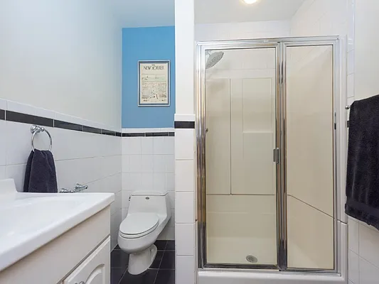 Sold by Sotheby's International Realty | media 16