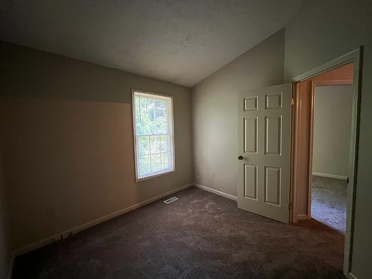 316 Kendig Dr — Photo 42