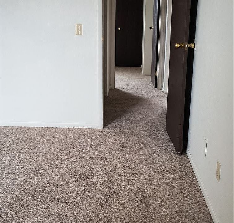 320 W Linden St, Carson City, MI 48811 Zillow