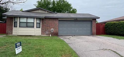 2901 Mark Dr Photo 1