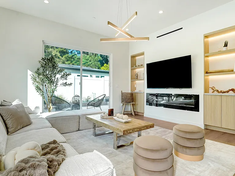 5408 Medina Rd — Photo 3