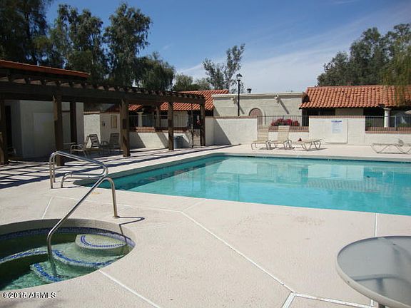 3rd image of 9020 W Highland Ave Unit 33