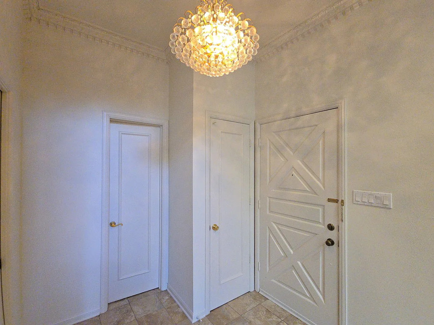 9731 Briar Forest Dr **Ask About Our No Cash Deposit Option — Photo 3