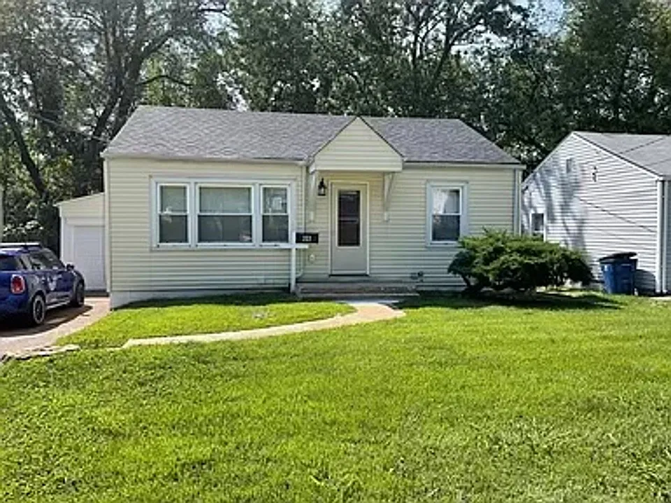 66 Reasor Dr