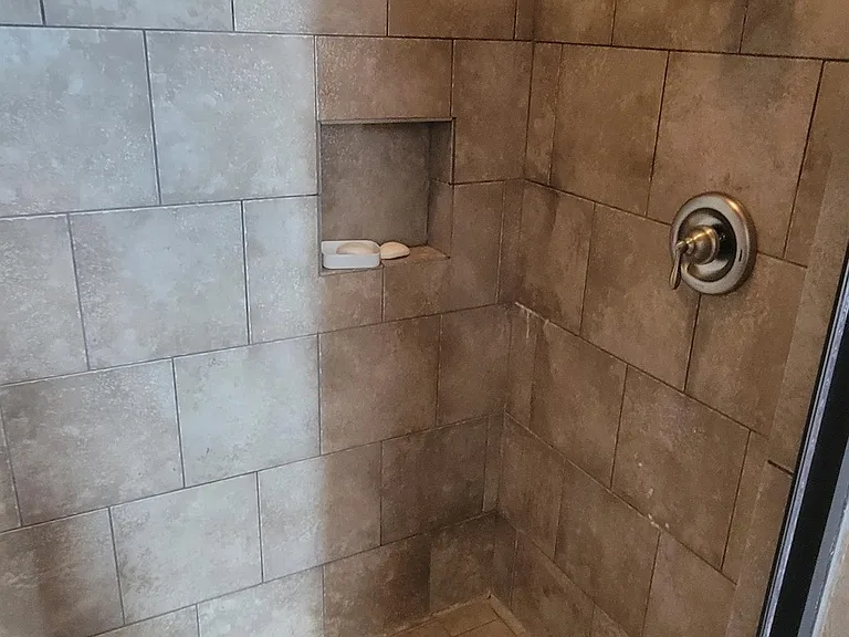 572 Mulberry St — Photo 8