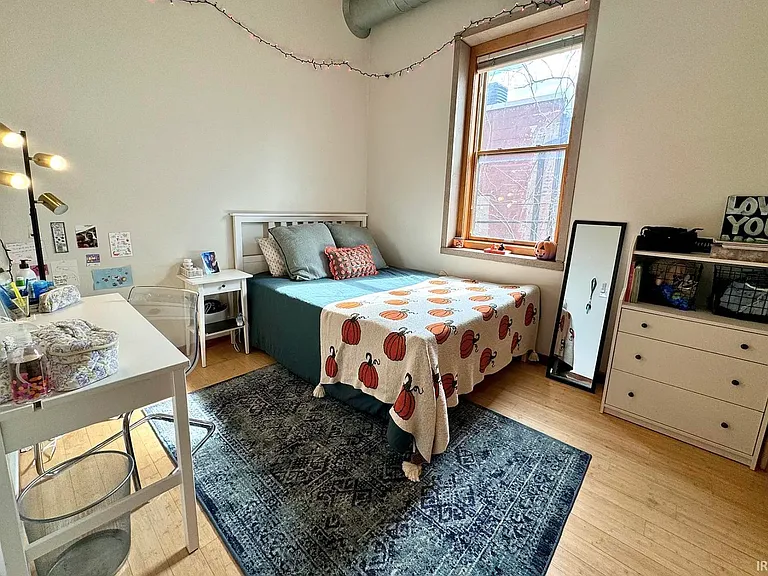 213 N Walnut St #1-3-4 — Photo 14
