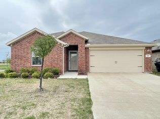 901 Corbitt Ln, Fate, TX 75189