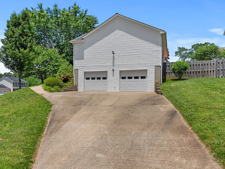 29 Mill Stone Dr — Photo 34