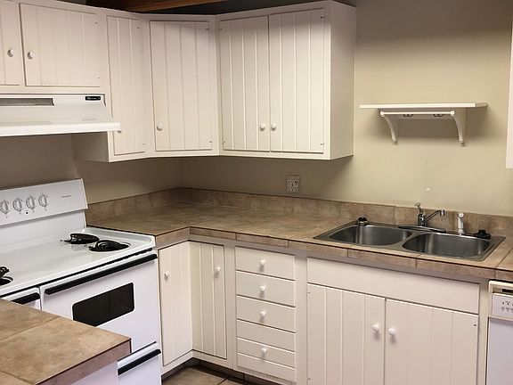 Kitchen on the 4403 side