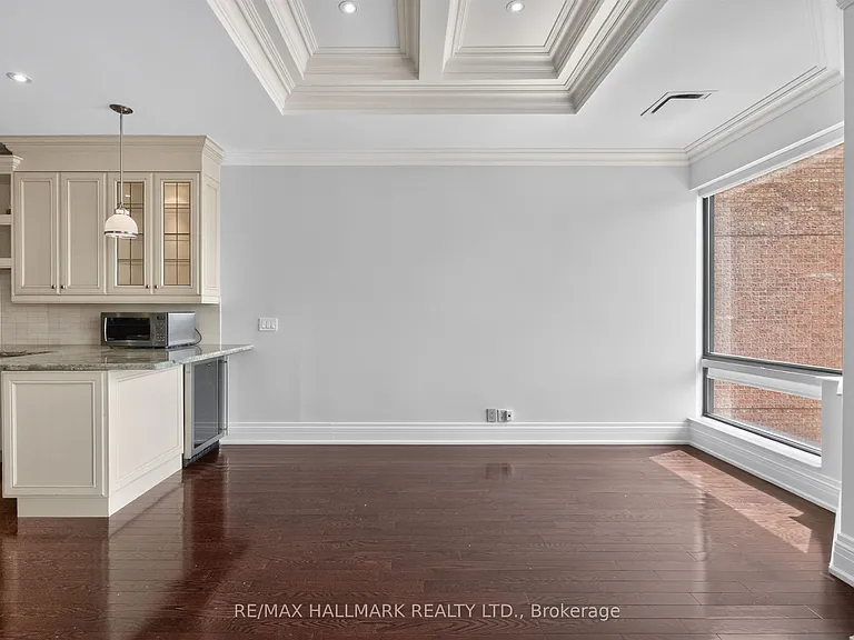 1166 Bay St #Penthouse 1 — Photo 23