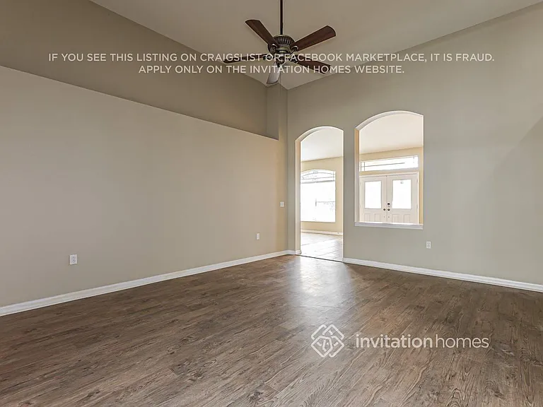 2313 Nesslewood Dr — Photo 10