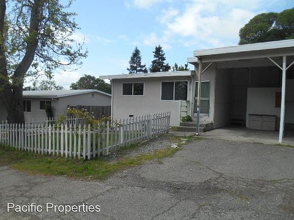 3rd image of 67 Holly Hts