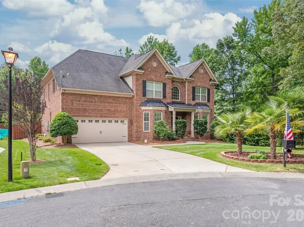 4606 Pebble Run Dr, Matthews, NC 28105