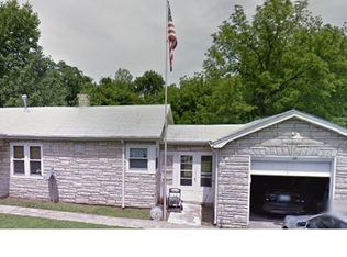 105 Van Rue Dr, Belleville, IL 62220