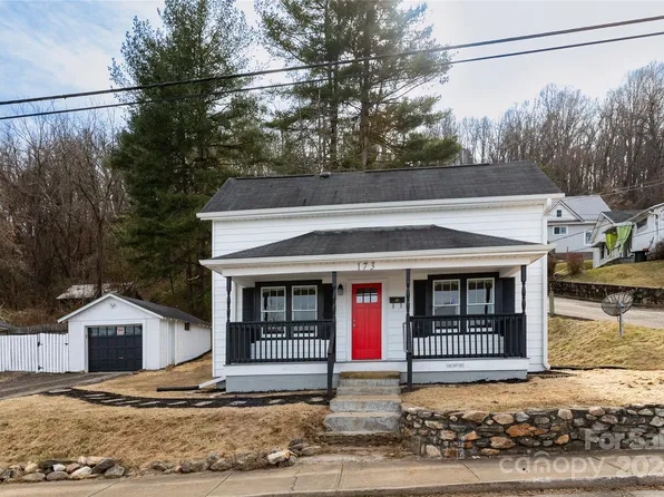 173 Birch St, Canton, NC 28716