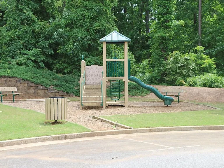 508 Rendezvous Rd — Photo 17