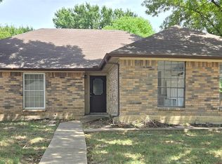 3662 Forest Trail Dr, Grand Prairie, TX