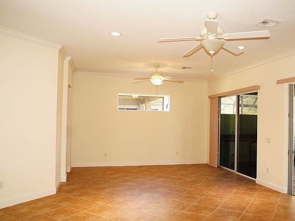 3rd image of 2202 Falls Cir