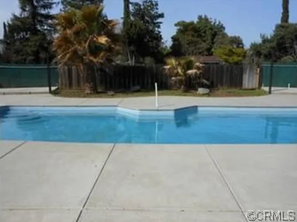 2801 E North Bear Creek Dr, Merced, CA 95340