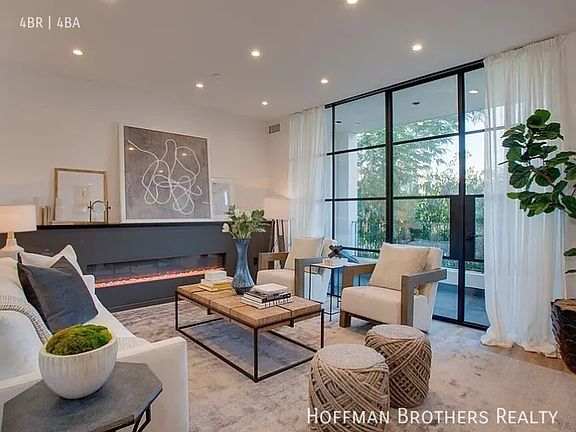 3rd image of 1254 N Las Palmas Ave #7