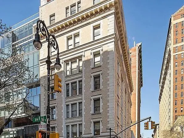 61 Irving Place image 9 of 13