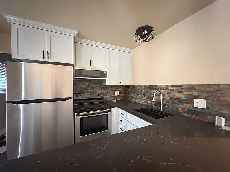 1707 W Swain Rd #3 — Photo 8