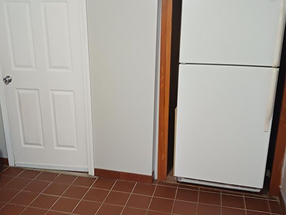 3rd image of 580 Providence St