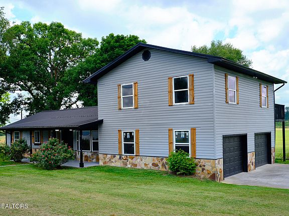 3rd image of 560 Rudd Rd