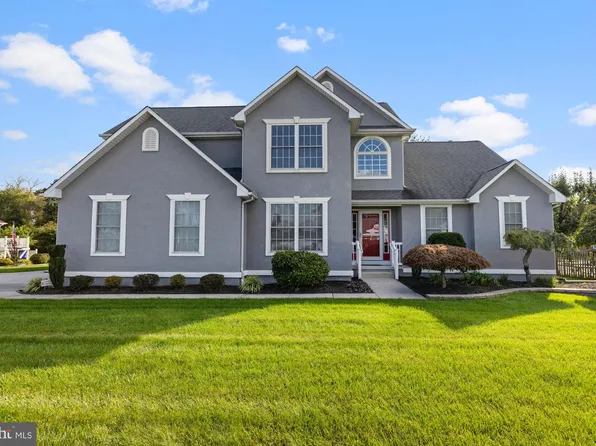 14 Samuel Dr, Hammonton, NJ 08037