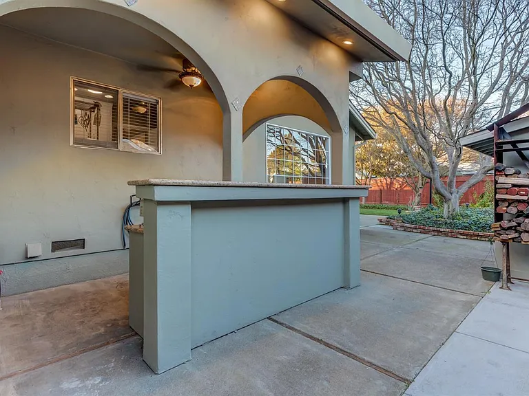 2572 Rollingwood Dr — Photo 29
