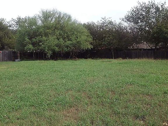 2nd image of 4506 Lakebend West Dr