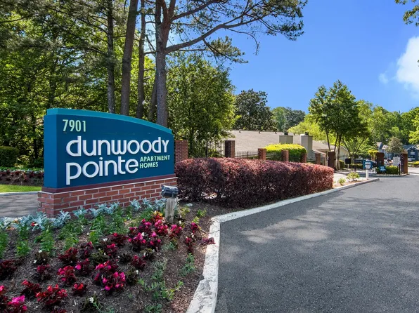 Dunwoody Pointe
