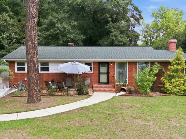 4013 Vesta Dr, Raleigh, NC 27603