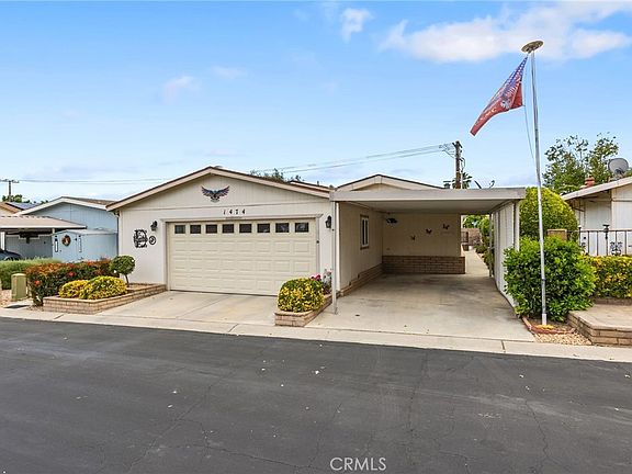 2nd image of 1474 Bishop Dr