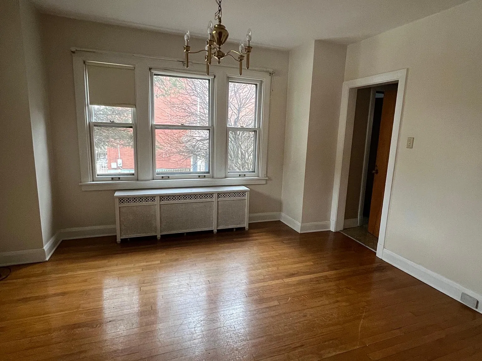 4 bed, 2.5 bath, 1675 sqft, $2,500 — Photo 4