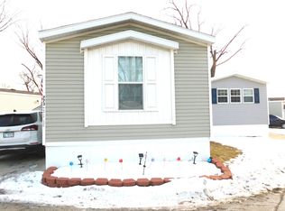 773 Maple Ln, Justice, IL 60458