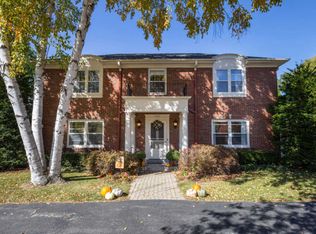 8340 N Indian Creek Pkwy, Fox Pt, WI 53217