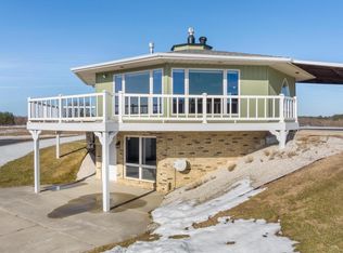 627 N Woodland Dr, Two Rivers, WI 54241