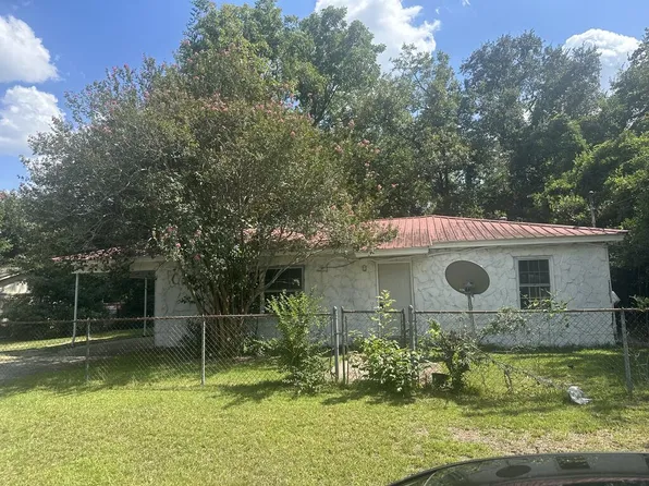 1208 E 2nd Ave, Albany, GA 31705