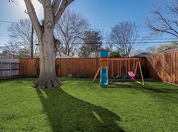 4th image of 4417 Grassmere Ln