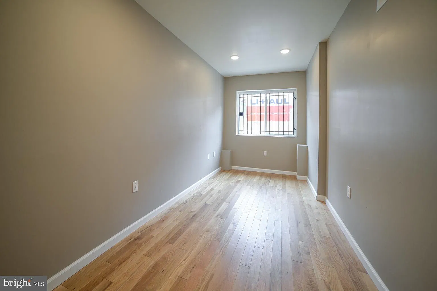 1808 N Willington St — Photo 3
